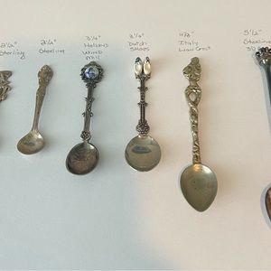 6 uniquely different demitasse spoons. In polished, original patina